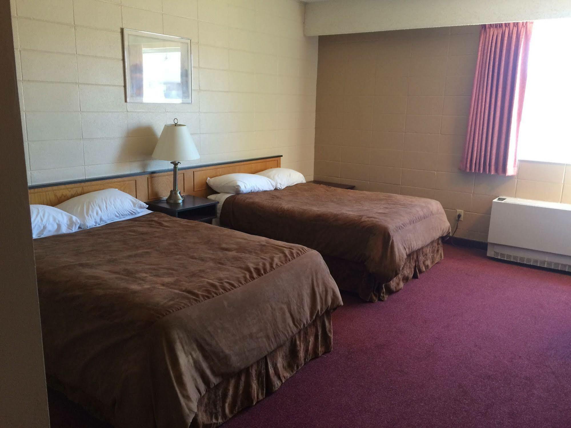 Midtown Motor Inn Bonnyville Екстер'єр фото